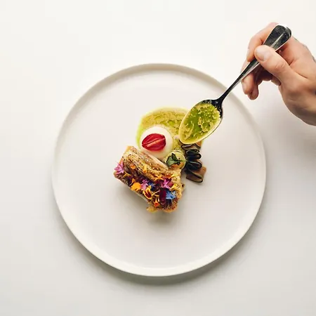 Park Hyatt - Center Luxury Szálloda 5*