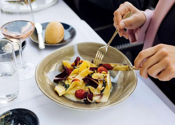 فندق Park Hyatt - Center Luxury