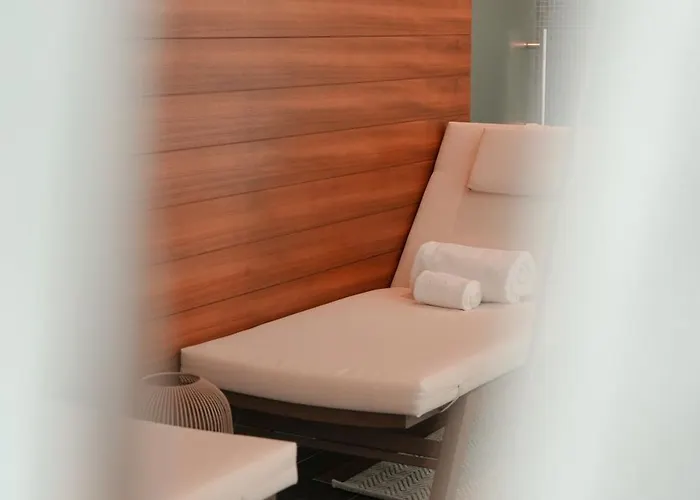 Park Hyatt - Center Luxury 호텔