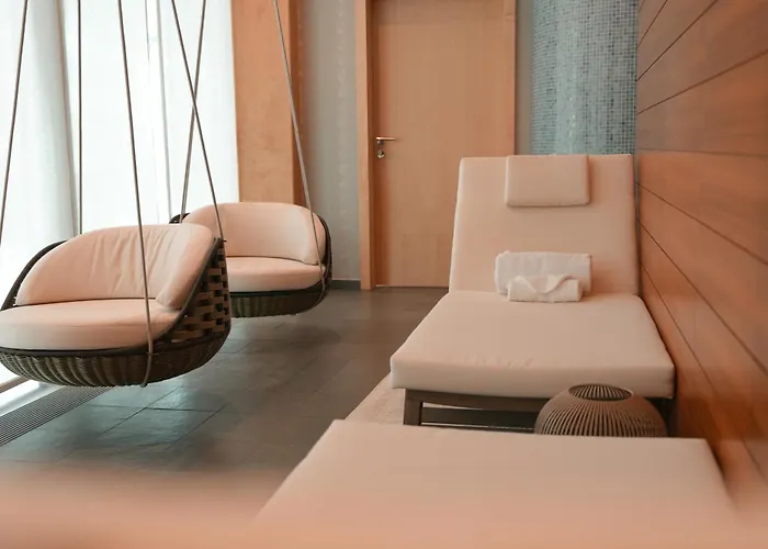 Park Hyatt - Center Luxury Hotell 5*