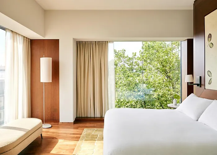 Park Hyatt - Center Luxury Hotell 5*