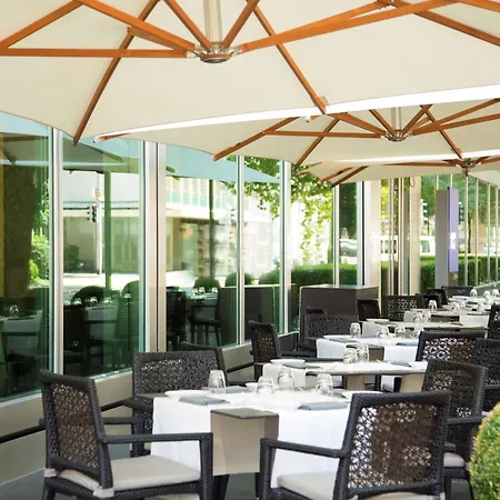 Park Hyatt – Center Luxury