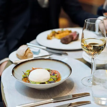 酒店 Park Hyatt - Center Luxury 5*