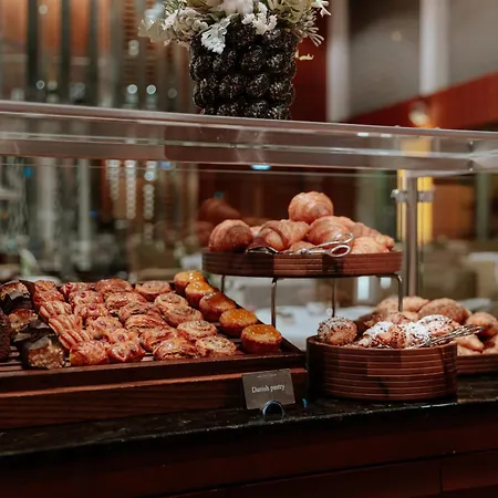 Park Hyatt – Center Luxury